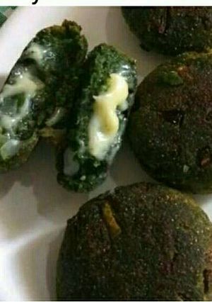 A picture of Cheese palak suji cutlet.