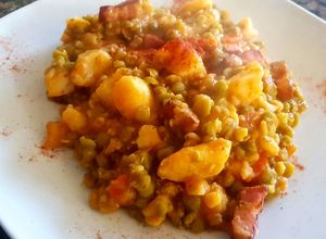 Una foto de Guiso de arvejas peladas.👨‍🍳