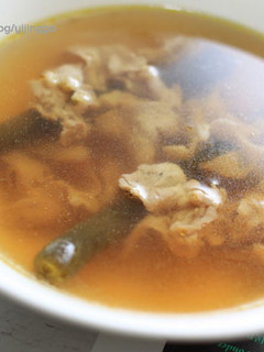 剝皮辣椒肉片湯 的食譜成品照片