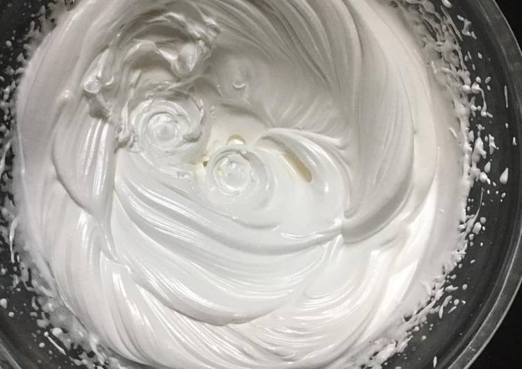 Recipe of Perfect Stabilized whipped cream