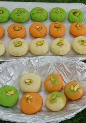 A picture of Tri colour malai peda independence day special.