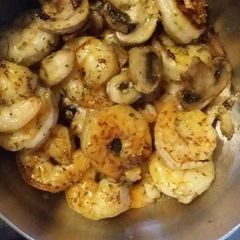 Shrimp and Mushrooms in Honey Wine Sauce A picture of Shrimp and Mushrooms in Honey Wine Sauce.
