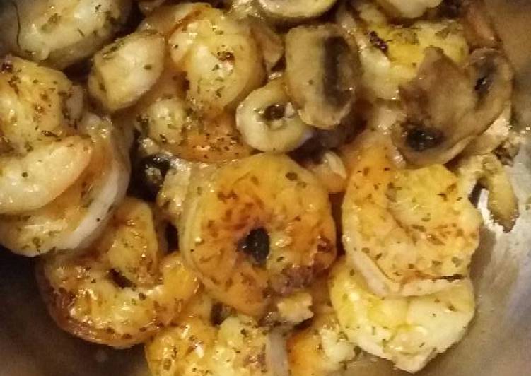 Step-by-Step Guide to Prepare Super Quick Homemade Shrimp and Mushrooms in Honey Wine Sauce