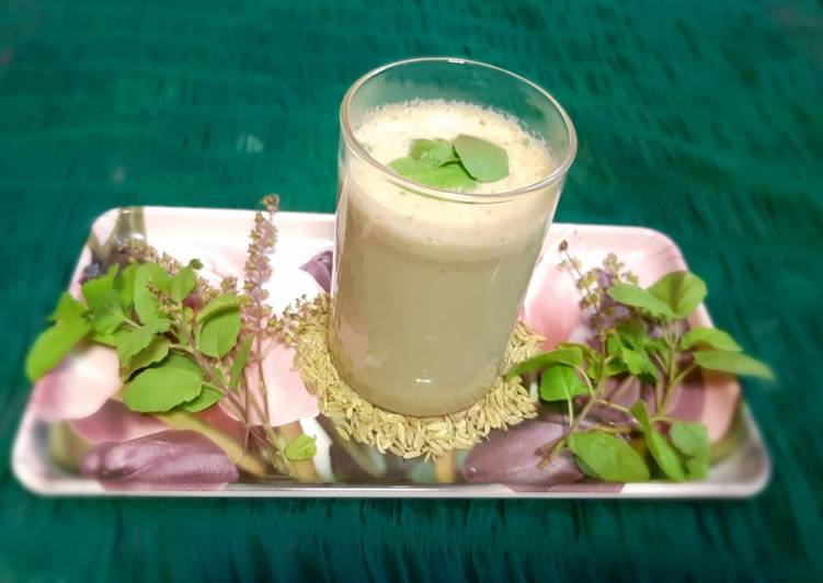 तुलसी मिल्क शेक (Tulsi milk shake recipe in Hindi) रेसिपी बनाने की विधि in  Hindi by Sunita Shah - Cookpad