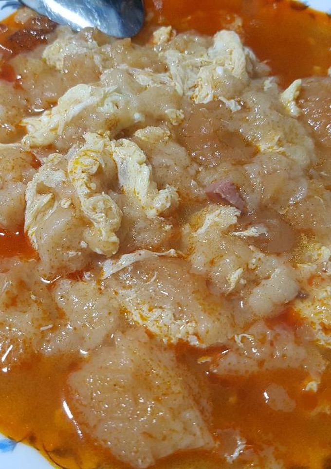 Una foto de Sopitas de ajo!!😋🥄