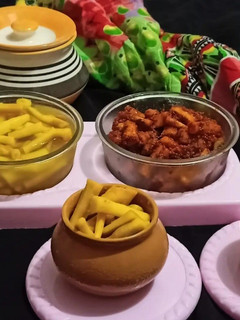 A picture of Gujrat special Garmar pickle (Coleus Roots pickle).