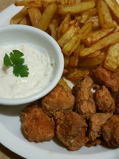 A picture of Chilli n spice chicken with french fries n mayo garlic sauce😋.