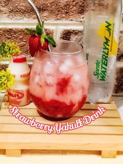 Foto resep Strawberry Yakult Drink