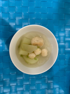 大黃瓜魚丸冬粉湯 的食譜成品照片
