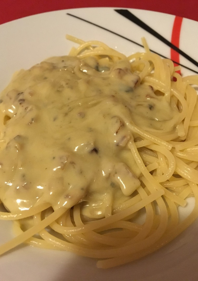 Una foto de Espaguetis con queso azul