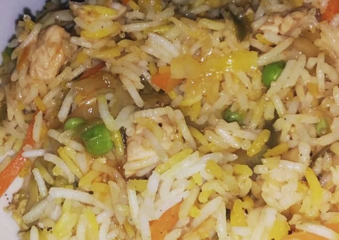 Steps to Prepare Delicious Chicken veg rice