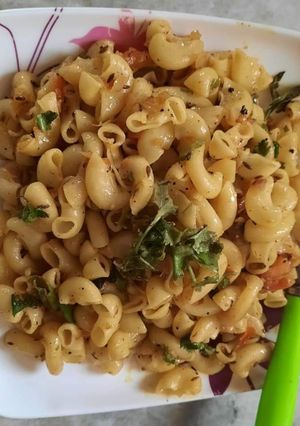 A picture of Macaroni.