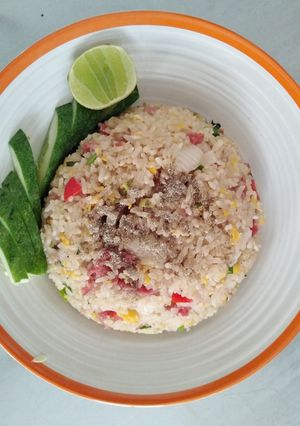 รูปของ ข้าวผัดแหนม