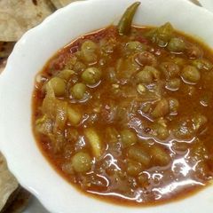 A picture of Green Peas Curry.