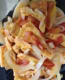 Trứng chiên sốt cà