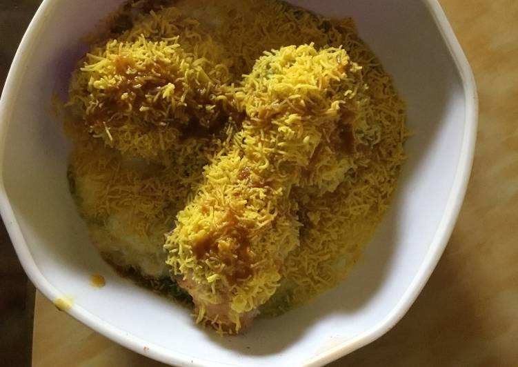 How to Best Eating on a Dime Dahi wada