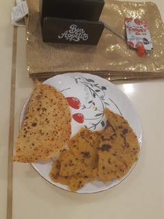 मक्के की रोटी (Makke Ki roti recipe in Hindi) रेसिपी मुख्य फोटो