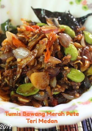 Foto resep 128. Tumis Bawang Merah Pete Teri Medan Aroma Daun Jeruk