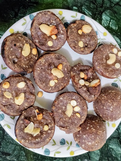 A picture of Sweet Ragi Balls.