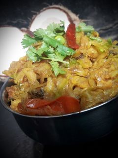মাছের মাথা দিয়ে বাঁধাকপি (Macher matha diye bandhakopi recipe in Bengali) রেসিপির প্রধান ছবি