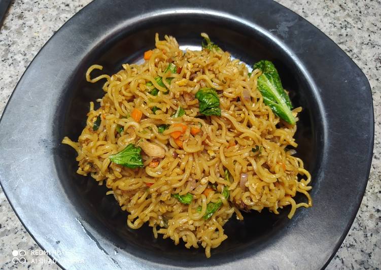 Indomie goreng ayam spesial enak simpel