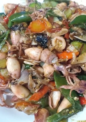 Foto resep Tumis Cumi Asin Cabe Hijau