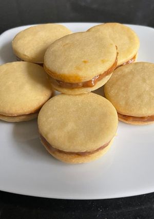Una foto de Alfajores de harina