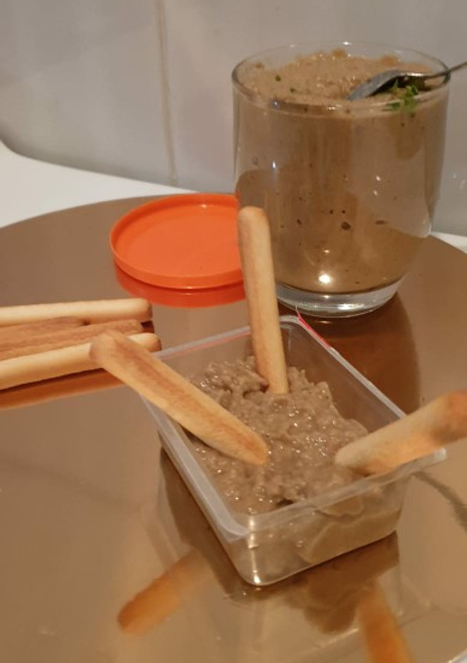 Una foto de Paté de sardinas con aceitunas en microondas
