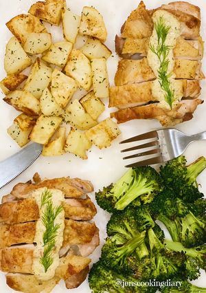 A picture of Creamy Dill Chicken with Roasted Potatoes and Broccoli.