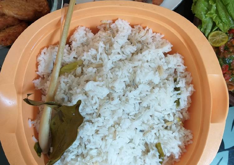 Cara Gampang Menyiapkan Nasi liwet kampung citel Anti Gagal