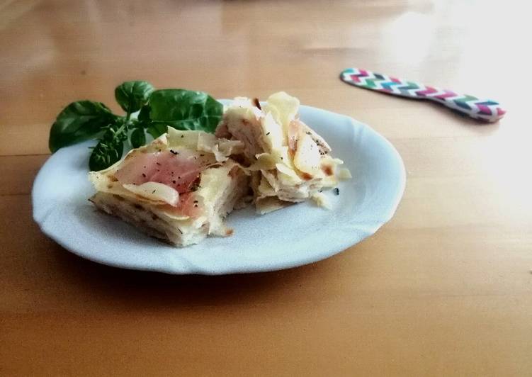 Torta salata con pane carasau