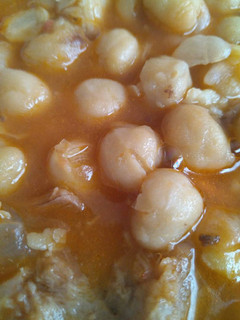 Una foto de Guiso de garbanzos con ternera