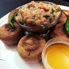 A picture of Litti Chokha.
