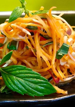 Hình của món Cà rốt trộn sả ớt.