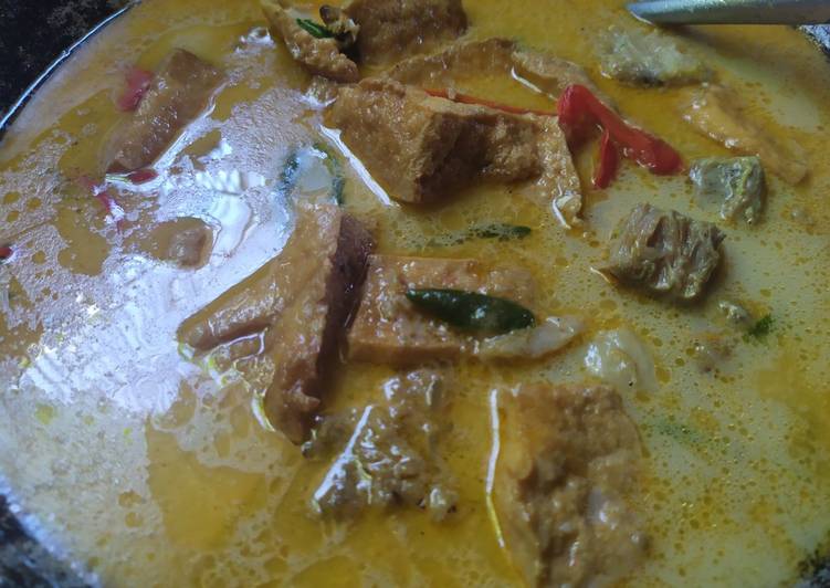 Cucut Basah Kuah Santan