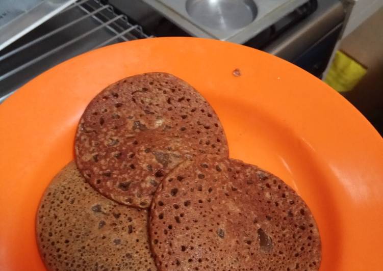 Langkah Mudah untuk Menyiapkan Karoness Oatmeal Pancake (cimpa tuang oatmeal) yang Lezat Sekali