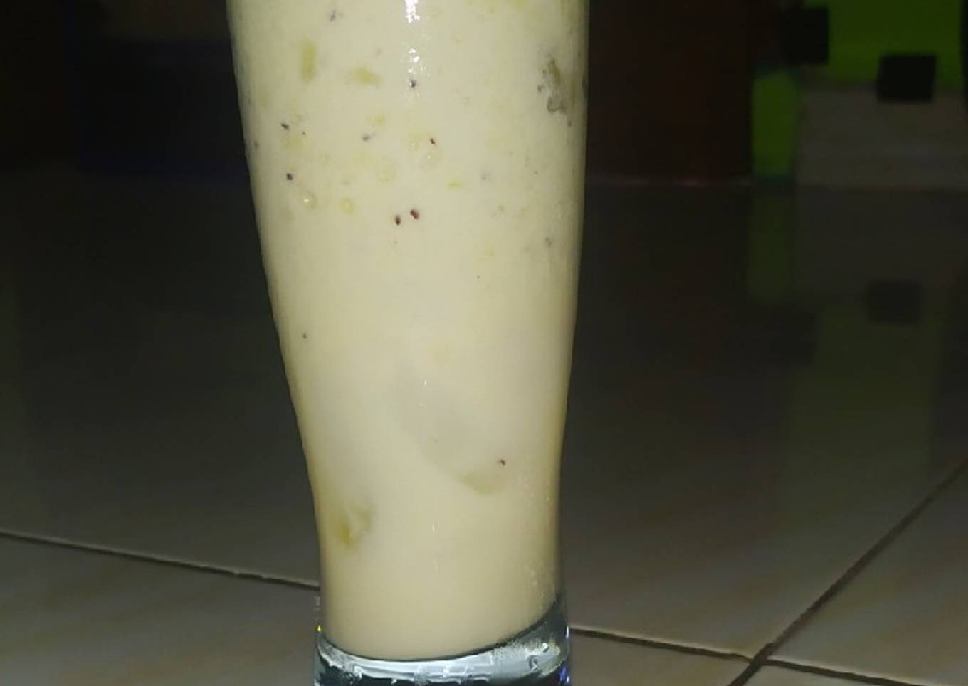 28. Es Kiwi Yakult