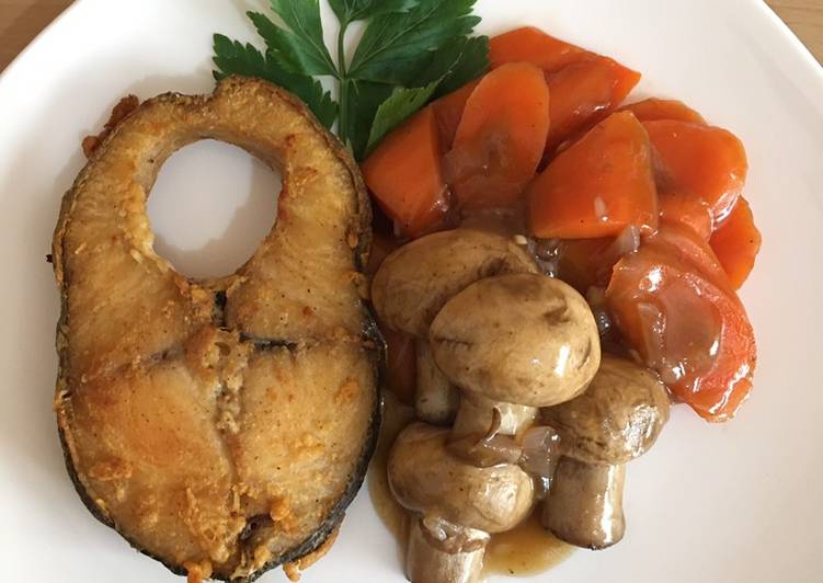 makanan Gindara Steak with Straw Mushrooms yang Enak Banget