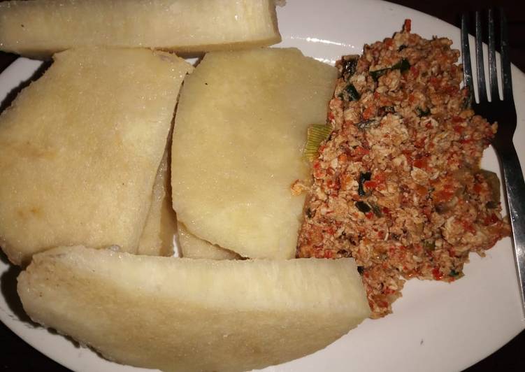 Recipe of Homemade Yam with egg sauce