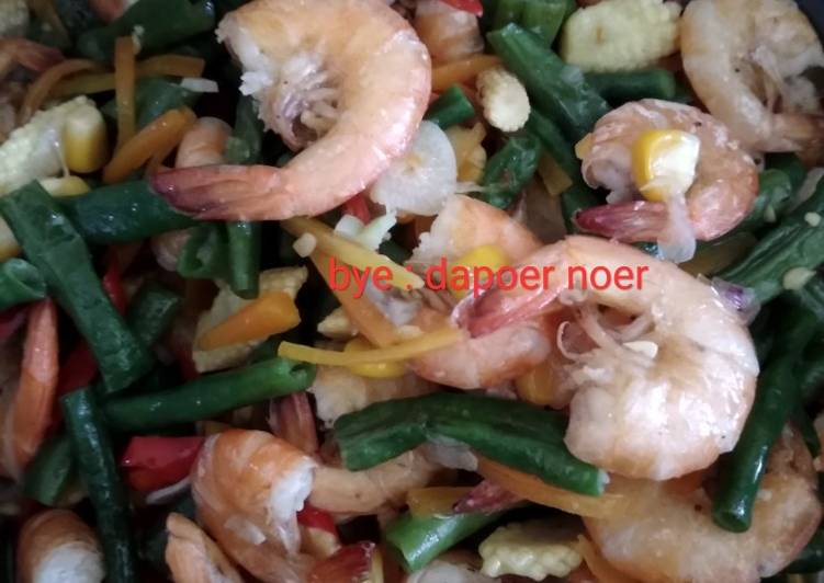 Tumis udang kacang panjang