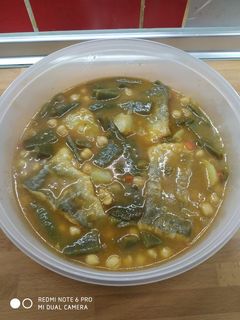 Una foto de Potaje de bacalao
