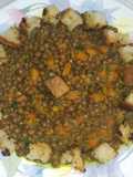 Zuppa di lenticchie con crostini di pane raffermo