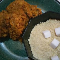A picture of Baked beans with plantain.