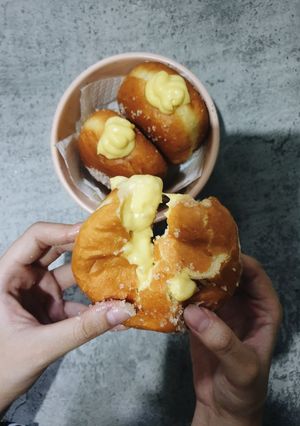 Foto resep Vanilla custard cream donuts