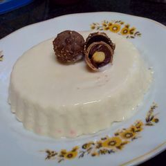 A picture of PannaCotta.