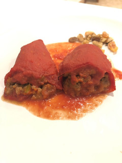 Una foto de Pimientos rellenos de carne y verdura