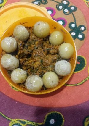 A picture of Amla Thaecha.