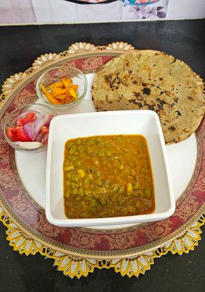 A picture of Green chana sabji (Winter curries).