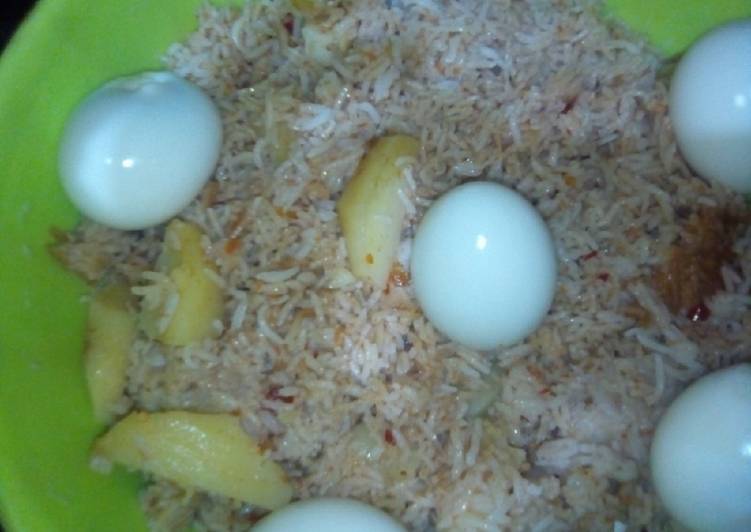 Recipe of Homemade Aluo ki tahiri #cookpad app