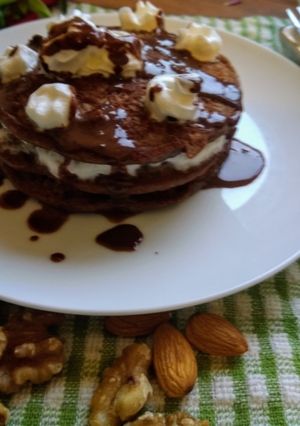 A picture of Eggless Wheatflour Cream Chocolate Pancake.